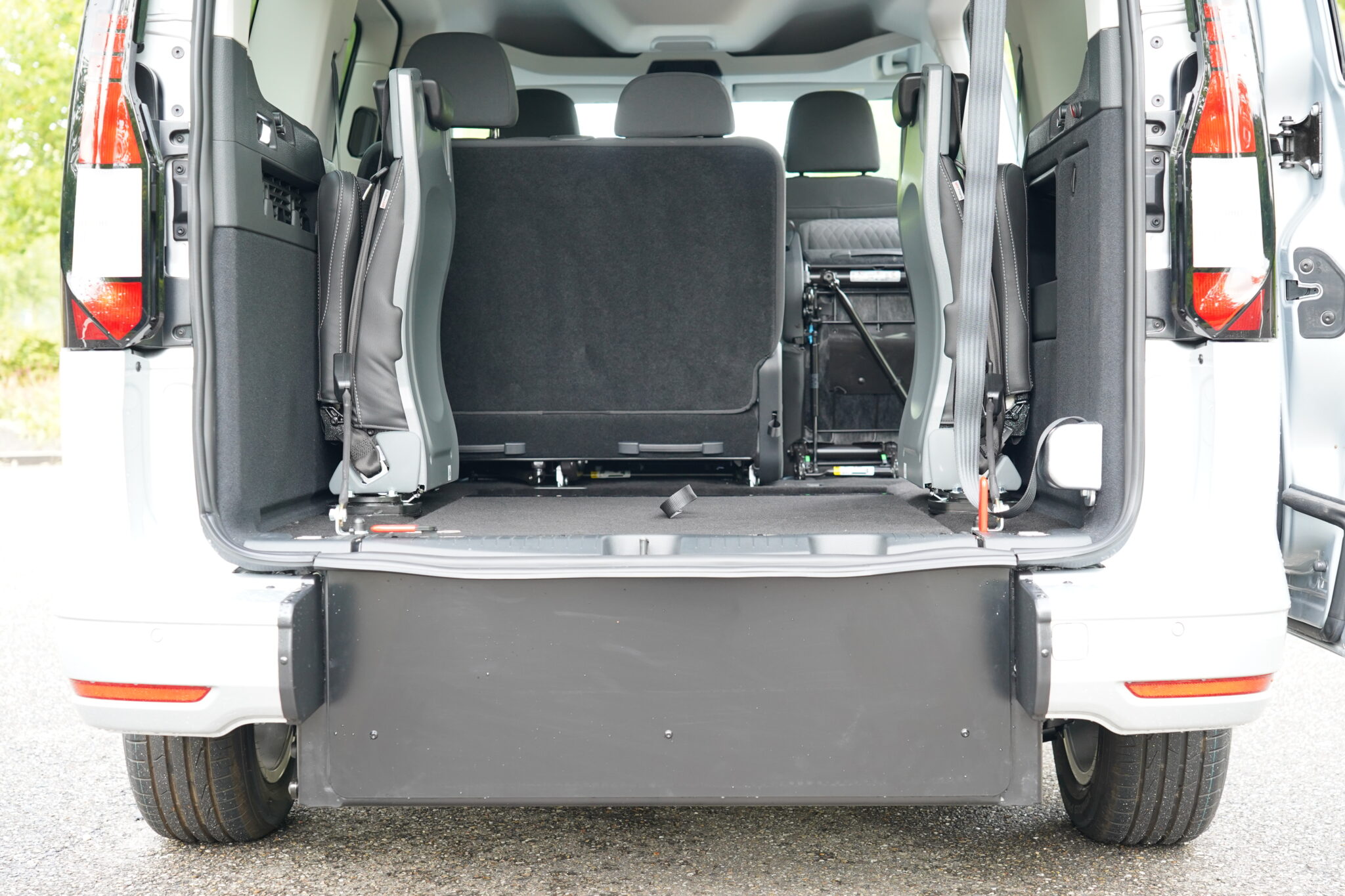 Ford Grand Tourneo Connect PHEV Hybride Rechargeable TPMR