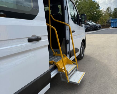 marche pied EASYSTEP inclus poignée montoir pour minibus TPMR