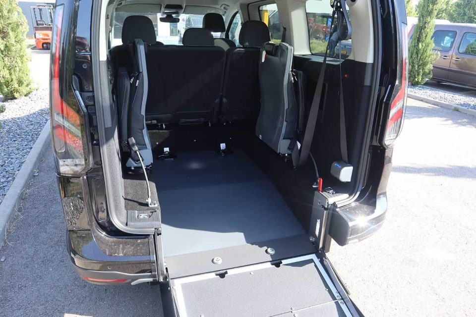 Ford Grand Tourneo Connect Noir Active