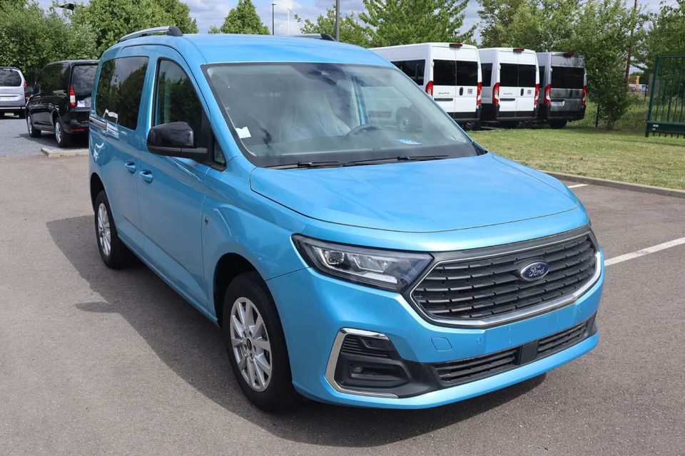 Ford Tourneo Connect TPMR 3/4 avant