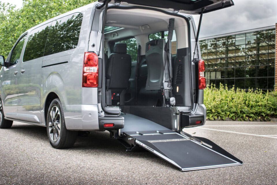 Peugeot e-Expert Combi XL TPMR décaissement
